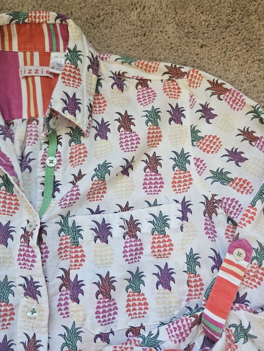 Tizzie longsleeve buttondown shirt colorful pineapple Print Small Cotton Pockets